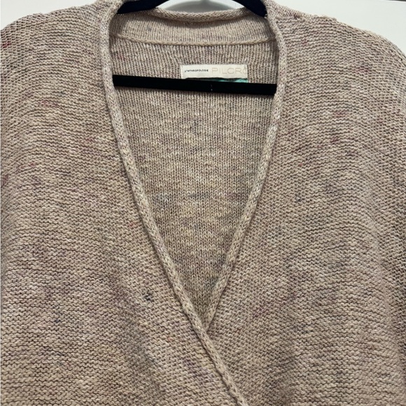 Pilcro Women's Beige Sweater with Multicolor Sleeves - Picture 5 of 7